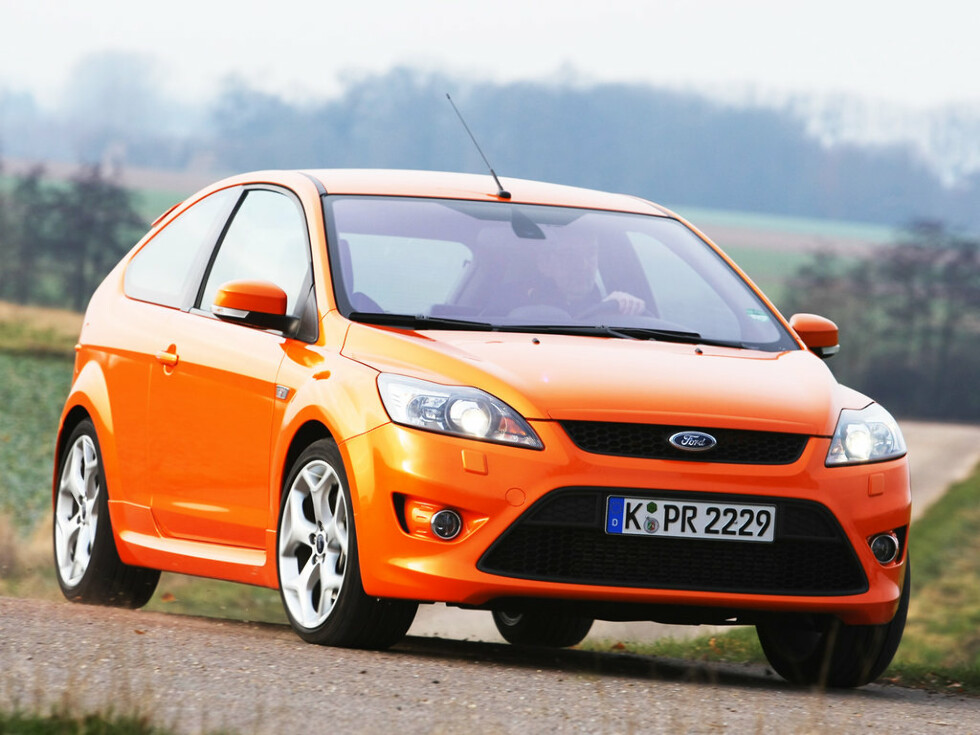 Коврики текстильные "Стандарт" для Ford Focus ST II (хэтчбек 5 дв / CB4) 2008 - 2010, черные, 2шт.